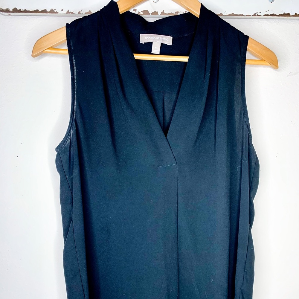 Banana Republic Sleeveless Black Tank Blouse